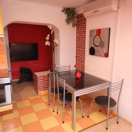 Apartman With Wifi - 7595 Split